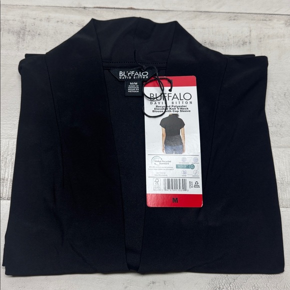 Buffalo david bitton Elevated Knit V Neck Blouse with Cap Sleeve NWT - Picture 9 of 9